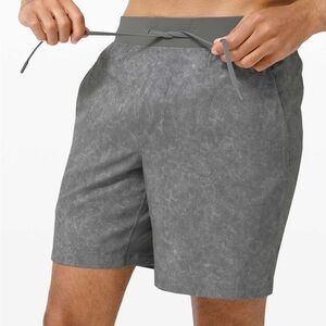 Lululemon T.H.E. Short 7"‎ Linerless Gravel Dust Asphalt Grey Multi Medium